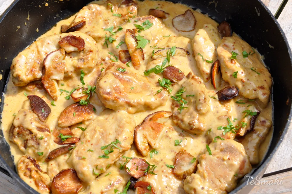 Pork Medallions in Creamy Mustard Sauce
